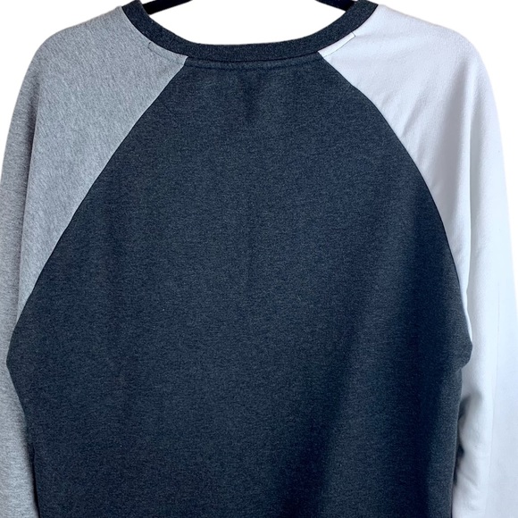 Nike Dri-Fit Swoosh Training Sweatshirt Pullover Grey White Small - Picture 8 of 11